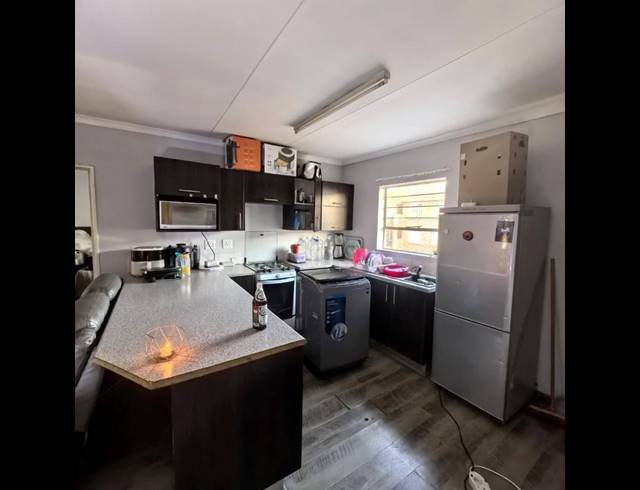 2 BEDROOM APARTMENT FOR SALE IN HONEYPARK